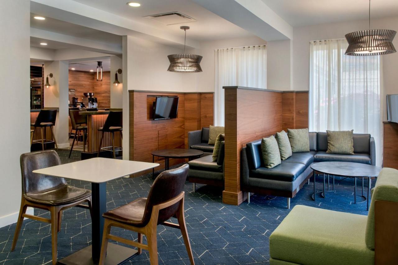 Courtyard Philadelphia Plymouth Meeting Hotel Екстериор снимка