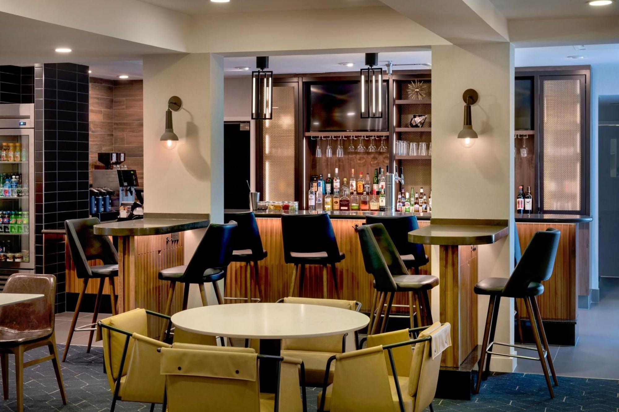 Courtyard Philadelphia Plymouth Meeting Hotel Екстериор снимка