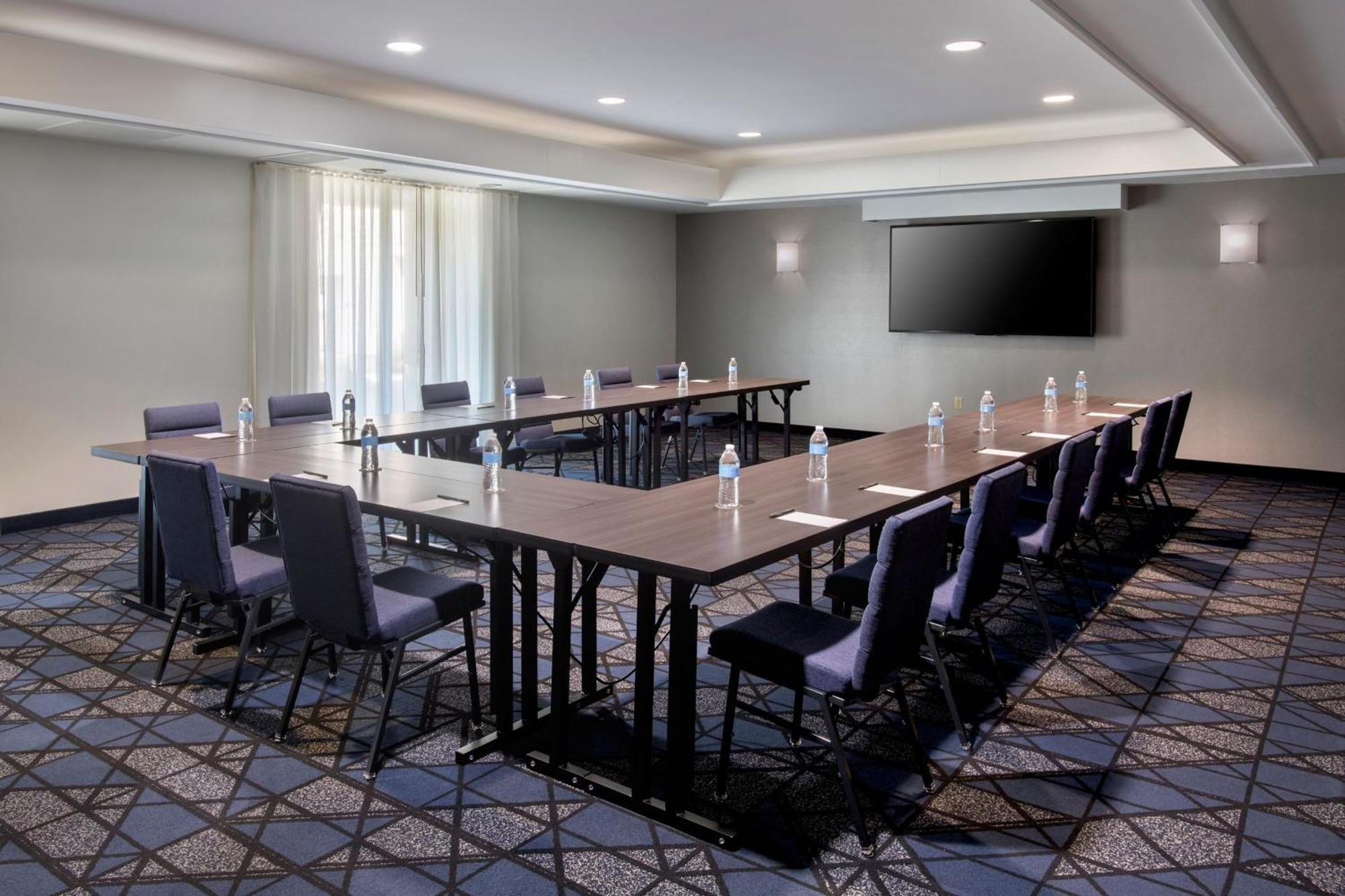 Courtyard Philadelphia Plymouth Meeting Hotel Екстериор снимка