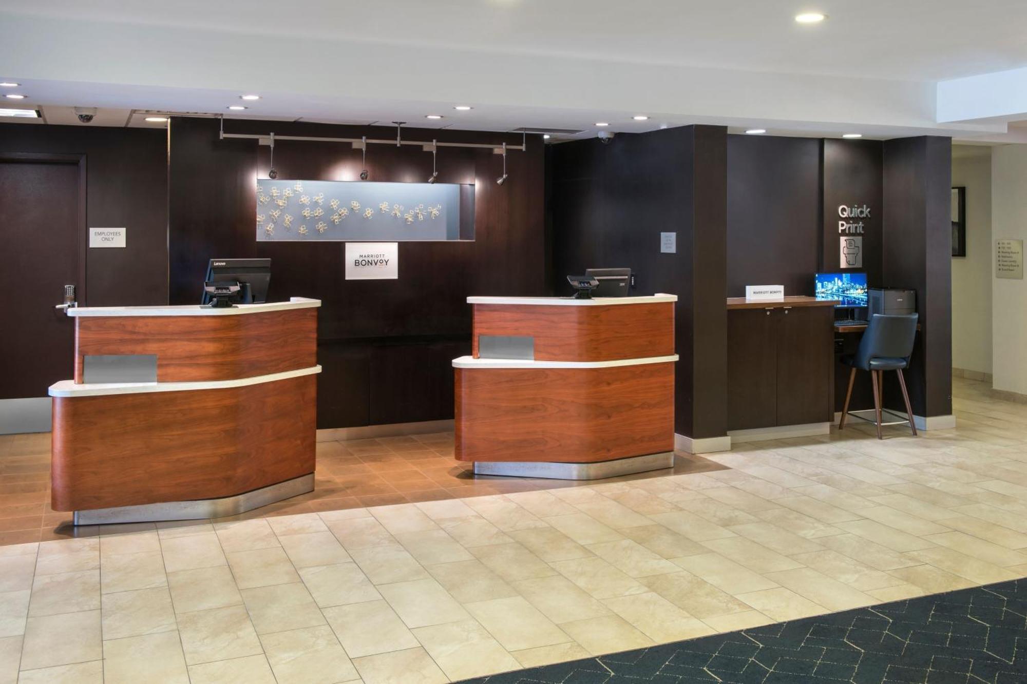 Courtyard Philadelphia Plymouth Meeting Hotel Екстериор снимка
