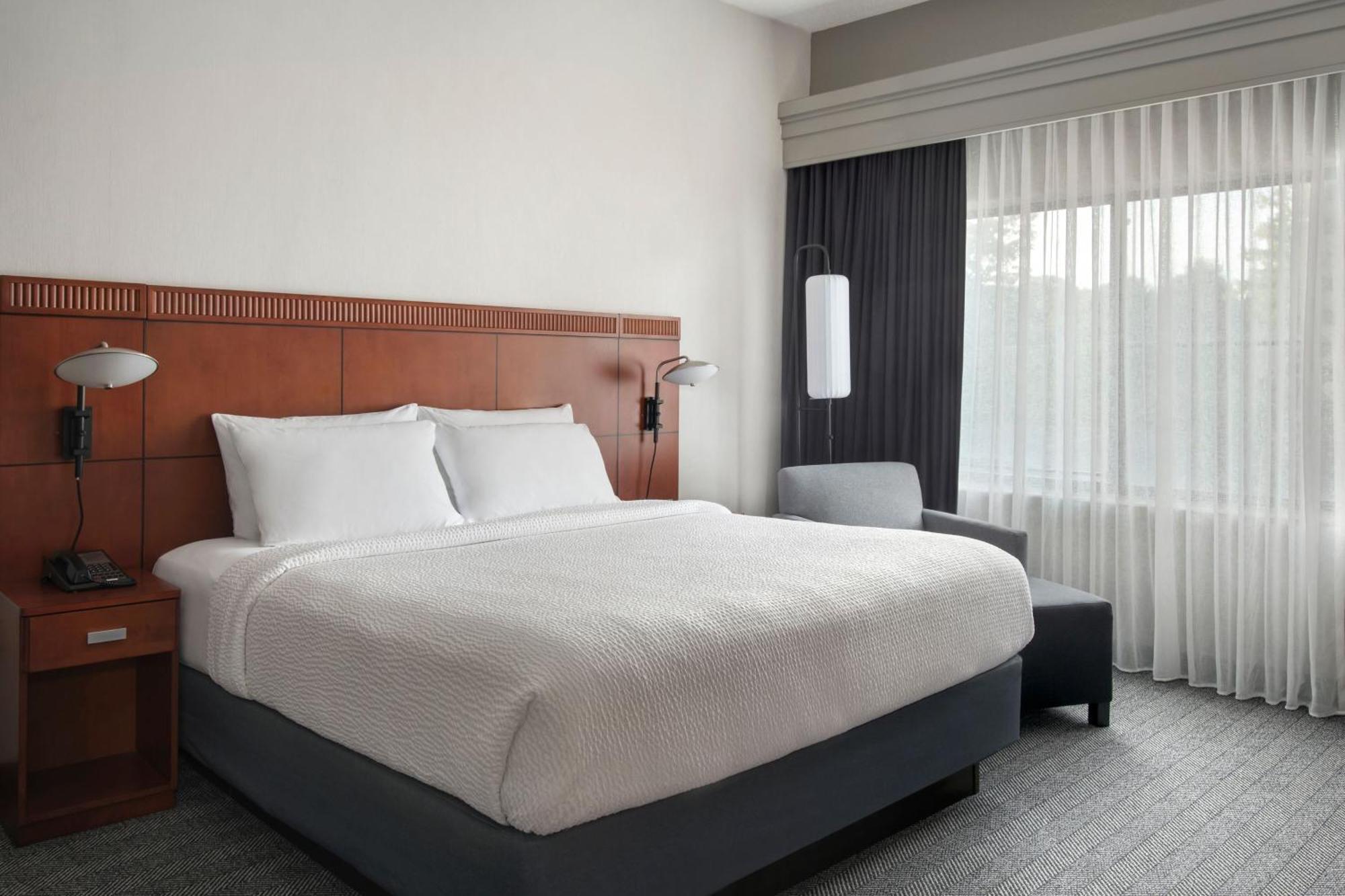 Courtyard Philadelphia Plymouth Meeting Hotel Екстериор снимка