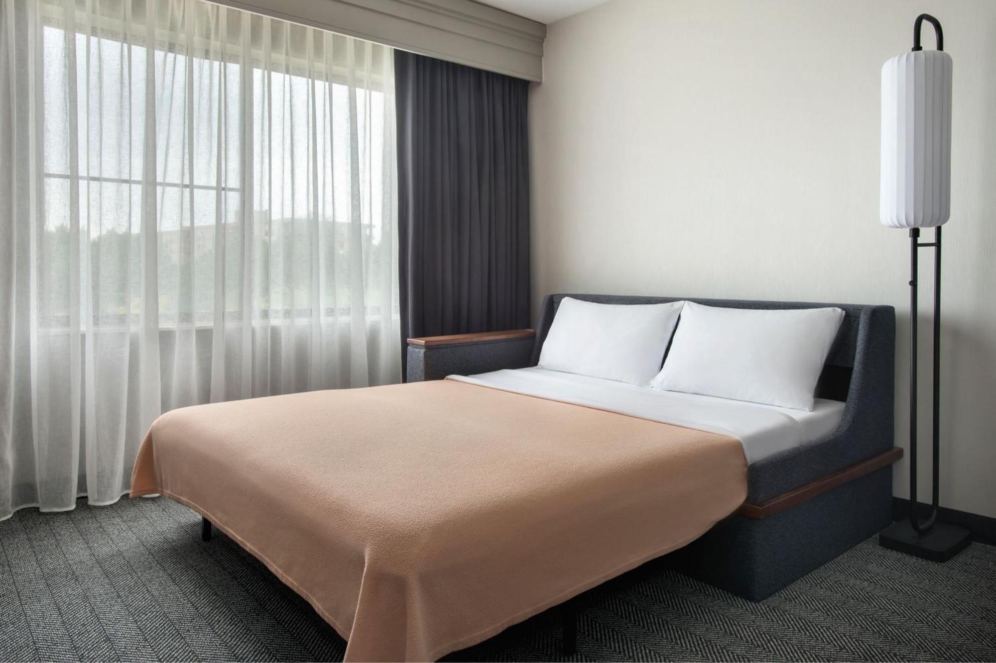 Courtyard Philadelphia Plymouth Meeting Hotel Екстериор снимка